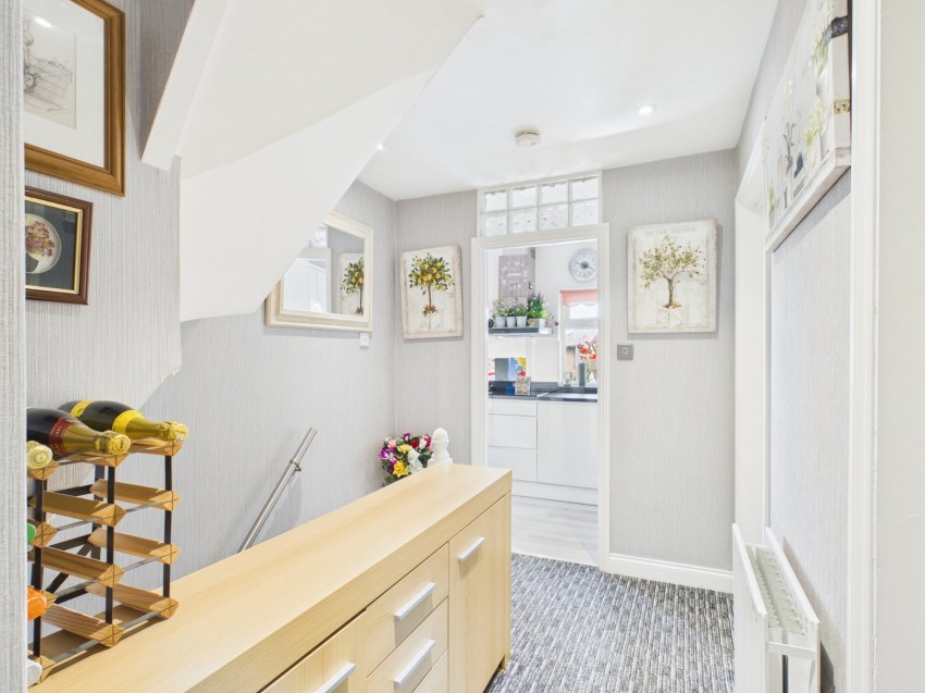 Images for Staines-upon-Thames, Surrey EAID:2640919782 BID:STA