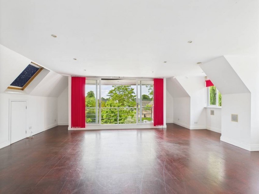 Images for Wraysbury, Berkshire EAID:2640919782 BID:STL
