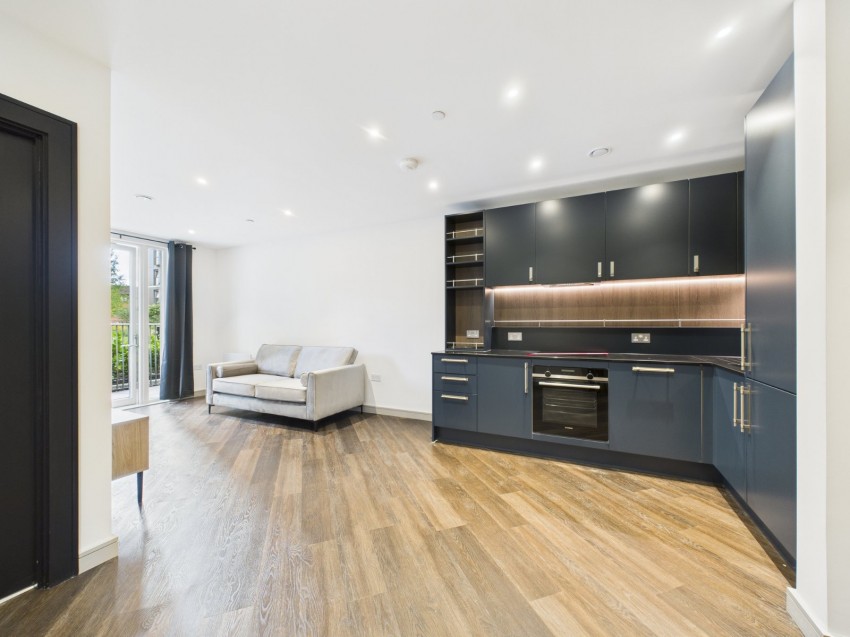 Images for Eden Grove, 2 Eden Grove, Staines-Upon-Thames, Surrey EAID:2640919782 BID:STL