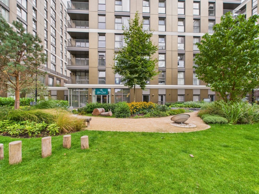 Images for Staines-upon-Thames, Surrey EAID:2640919782 BID:STL