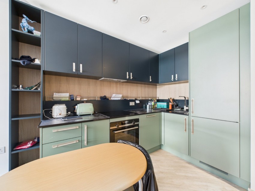 Images for Staines-upon-Thames, Surrey EAID:2640919782 BID:STL