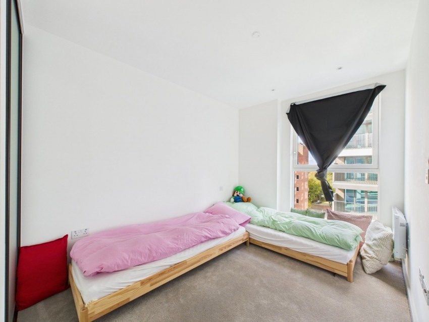 Images for Staines-upon-Thames, Surrey EAID:2640919782 BID:STL