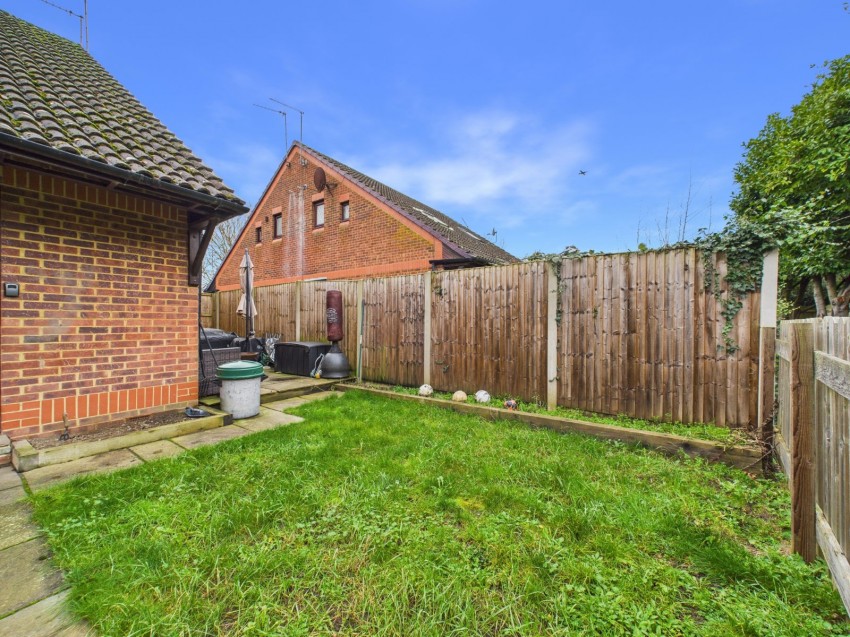 Images for Slough, Berkshire EAID:2640919782 BID:STL