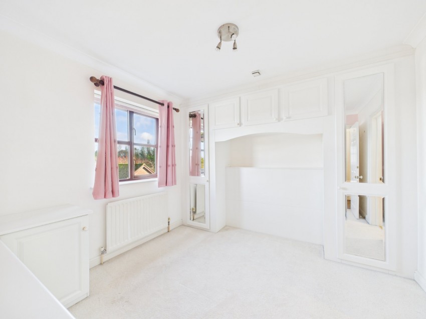 Images for Wraysbury, Staines-upon-Thames, Berkshire EAID:2640919782 BID:STL