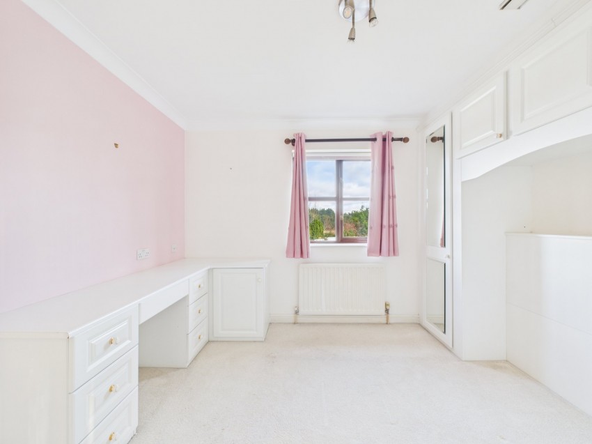 Images for Wraysbury, Staines-upon-Thames, Berkshire EAID:2640919782 BID:STL