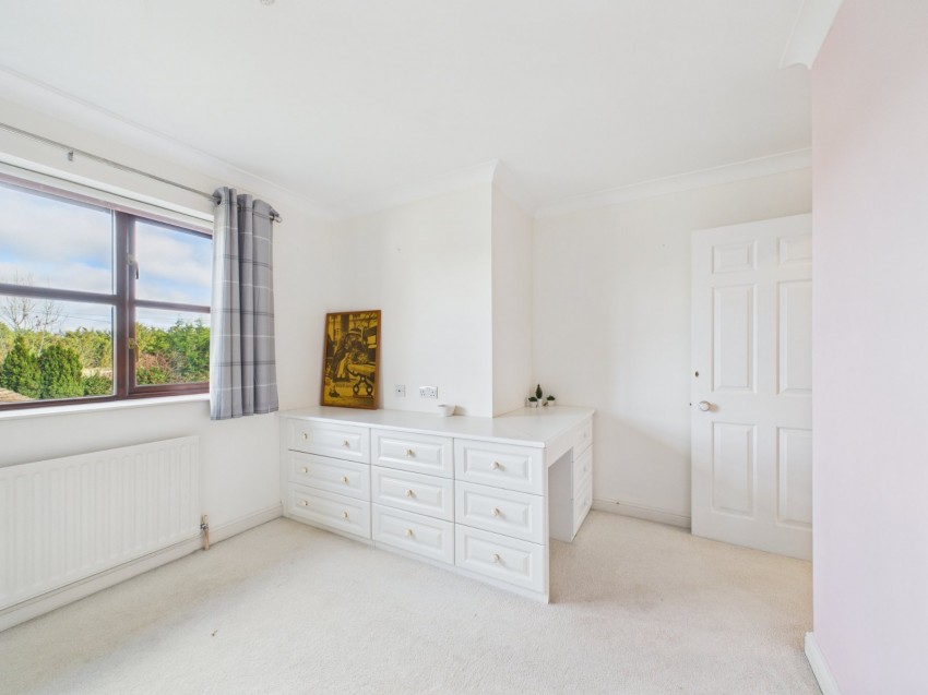 Images for Wraysbury, Staines-upon-Thames, Berkshire EAID:2640919782 BID:STL