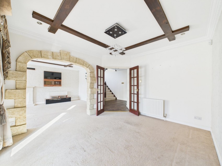 Images for Wraysbury, Staines-upon-Thames, Berkshire EAID:2640919782 BID:STL