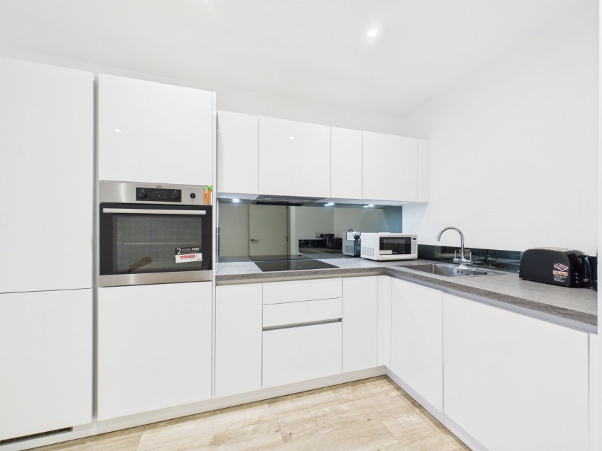 Images for Staines-upon-Thames, Surrey EAID:2640919782 BID:STL