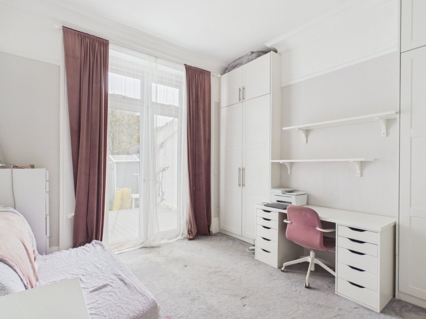 Images for Staines-upon-Thames, Surrey EAID:2640919782 BID:STA
