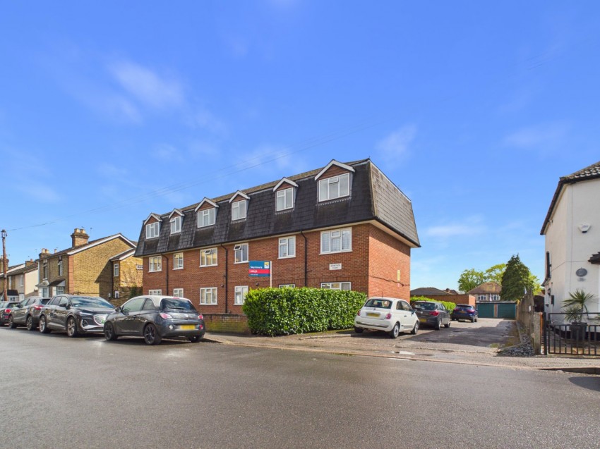 Images for Staines-upon-Thames, Surrey EAID:2640919782 BID:STL