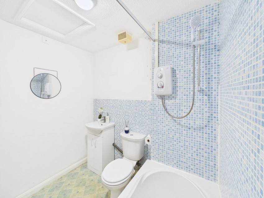 Images for Staines-upon-Thames, Surrey EAID:2640919782 BID:STL