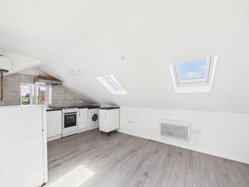 Images for Staines-upon-Thames, Surrey EAID:2640919782 BID:STL