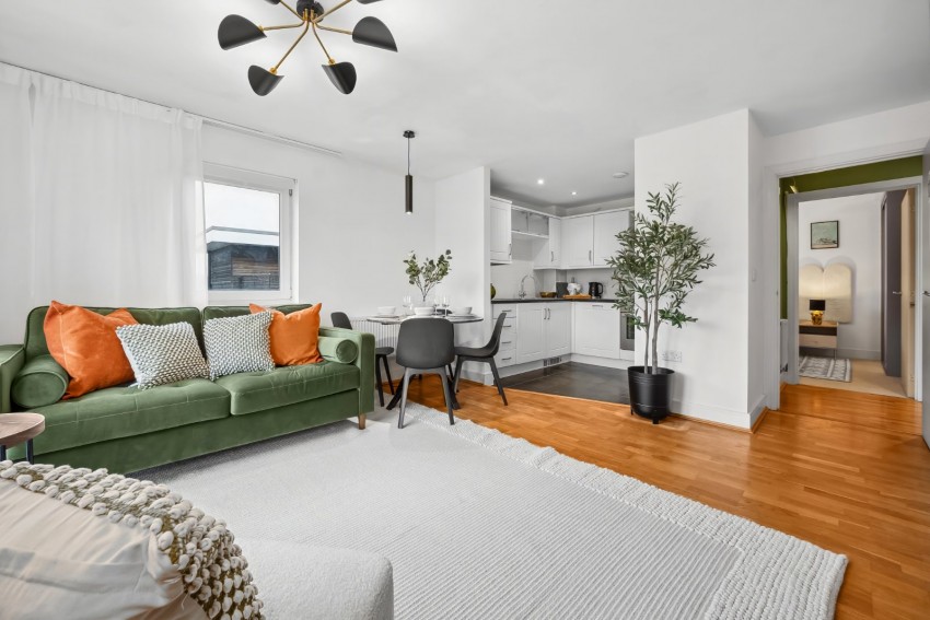 Images for Clarence Road, Windsor EAID:2640919782 BID:WIL