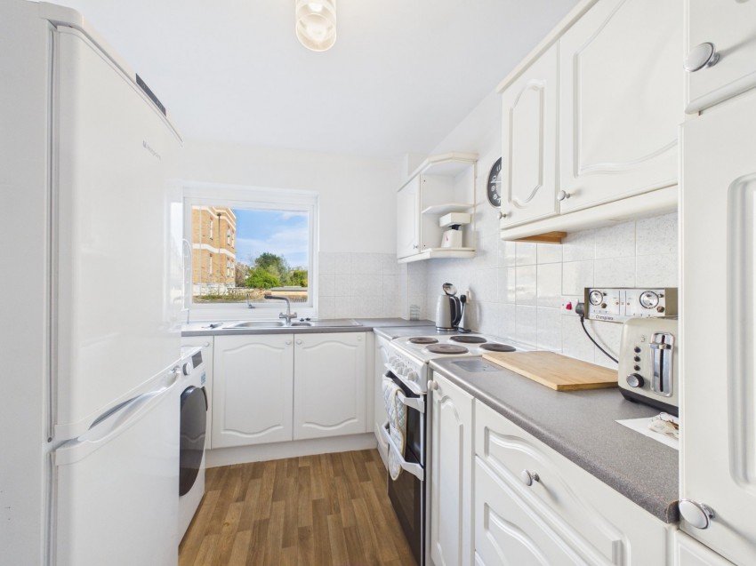 Images for Alma Road, Windsor, Berkshire EAID:2640919782 BID:WIL