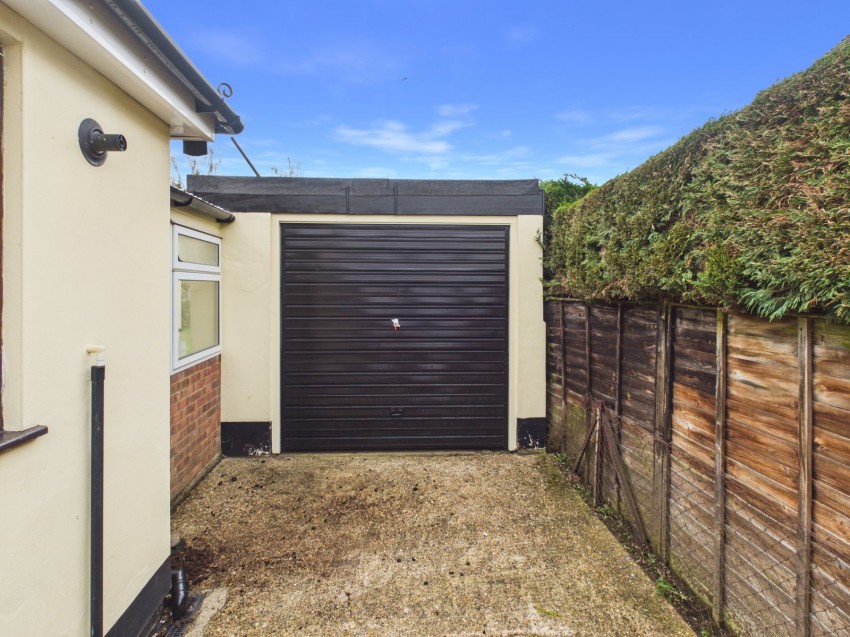 Images for Crouch Lane, Winkfield, Berkshire EAID:2640919782 BID:WIN