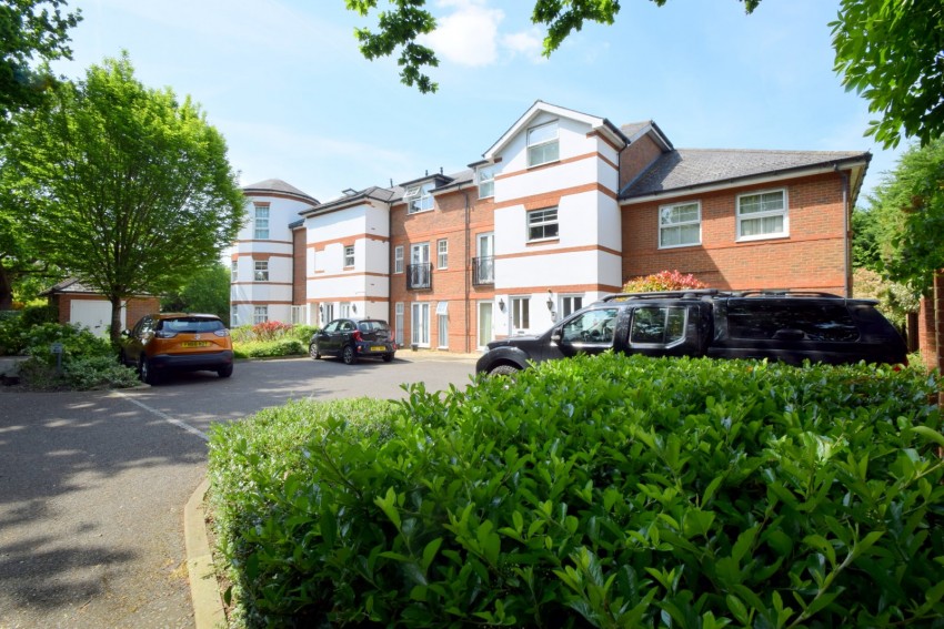 Images for Monkey Island Lane, Bray, Berkshire EAID:2640919782 BID:WIN