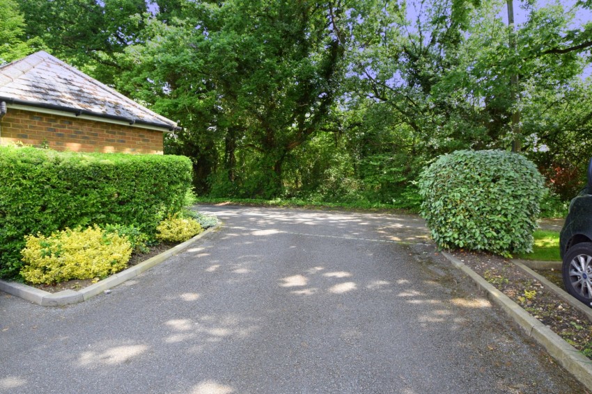 Images for Monkey Island Lane, Bray, Berkshire EAID:2640919782 BID:WIN