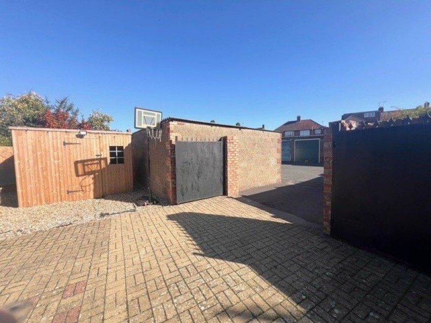 Images for Windsor, Berkshire EAID:2640919782 BID:WIN