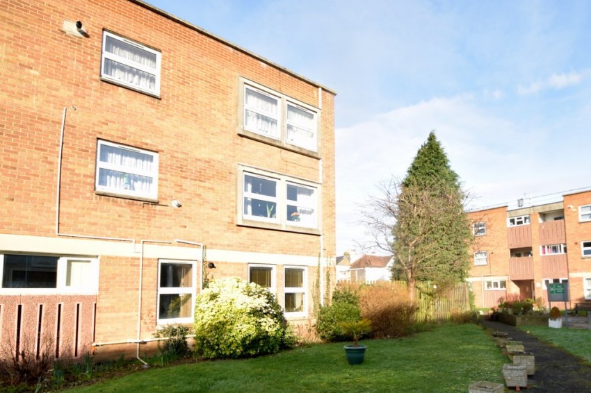 Images for Bell Lane, Eton Wick, Berkshire EAID:2640919782 BID:WIN
