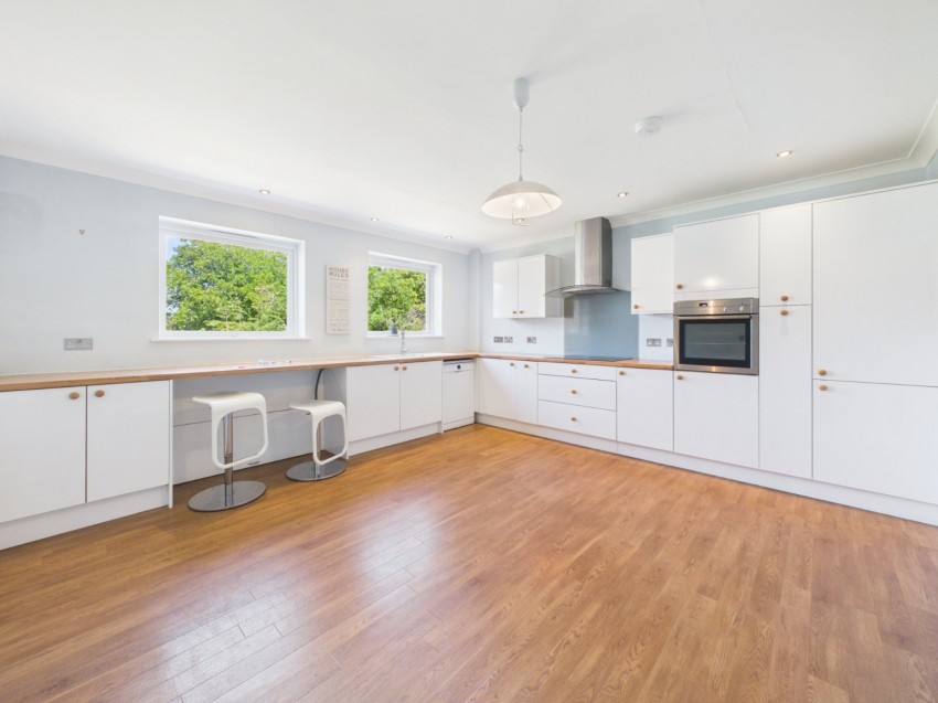Images for Burfield Road, Old Windsor EAID:2640919782 BID:WIL