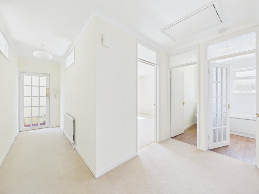 Images for Burfield Road, Old Windsor EAID:2640919782 BID:WIL