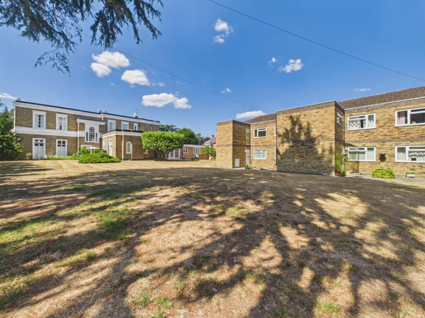 Images for Burfield Road, Old Windsor EAID:2640919782 BID:WIL