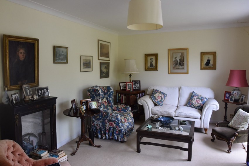Images for Burfield Road, Old Windsor EAID:2640919782 BID:WIL