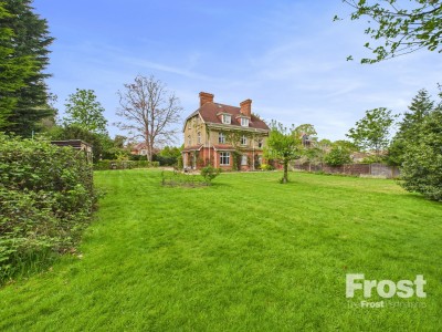 Ascot, Berkshire - EAID:2640919782, BID:WIN
