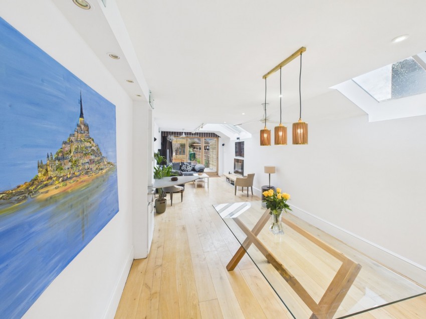 Images for Old Windsor, Berkshire EAID:2640919782 BID:WIN