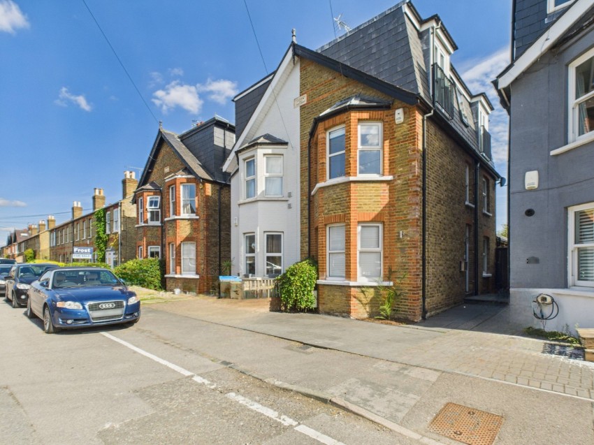 Images for Old Windsor, Berkshire EAID:2640919782 BID:WIN