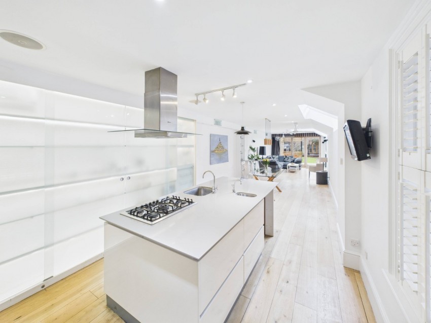 Images for Old Windsor, Berkshire EAID:2640919782 BID:WIN