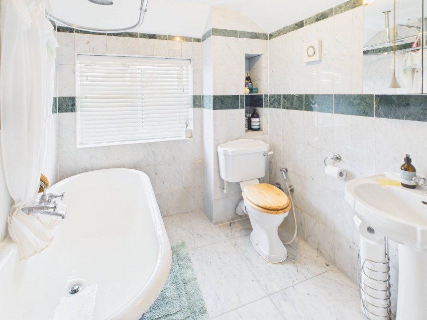 Images for Old Windsor, Berkshire EAID:2640919782 BID:WIN