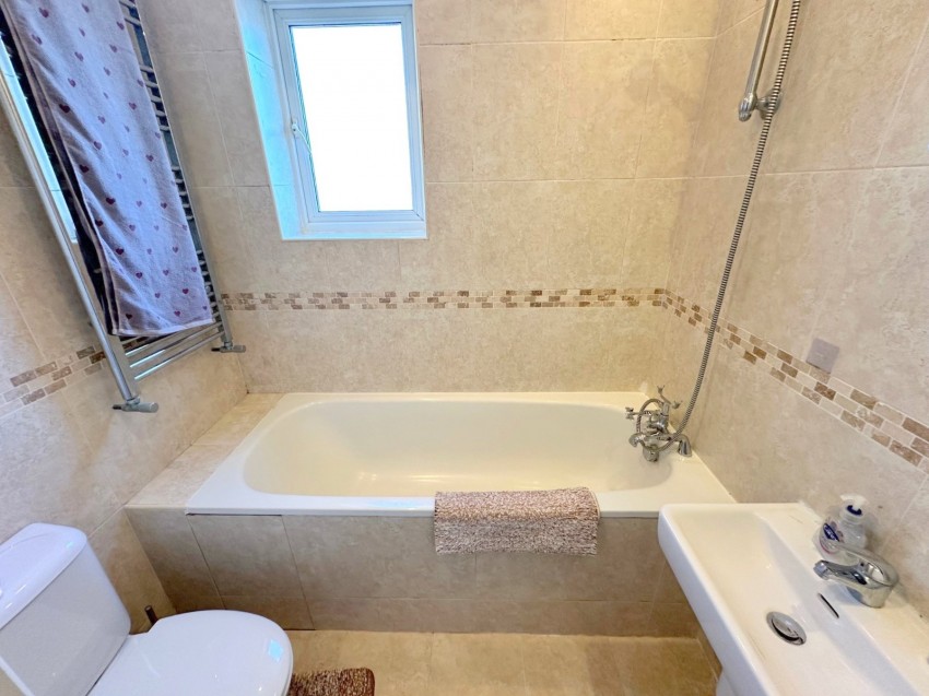 Images for Eton Wick, Berkshire EAID:2640919782 BID:WIN