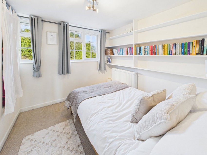 Images for Holyport, Maidenhead, Berkshire EAID:2640919782 BID:WIN