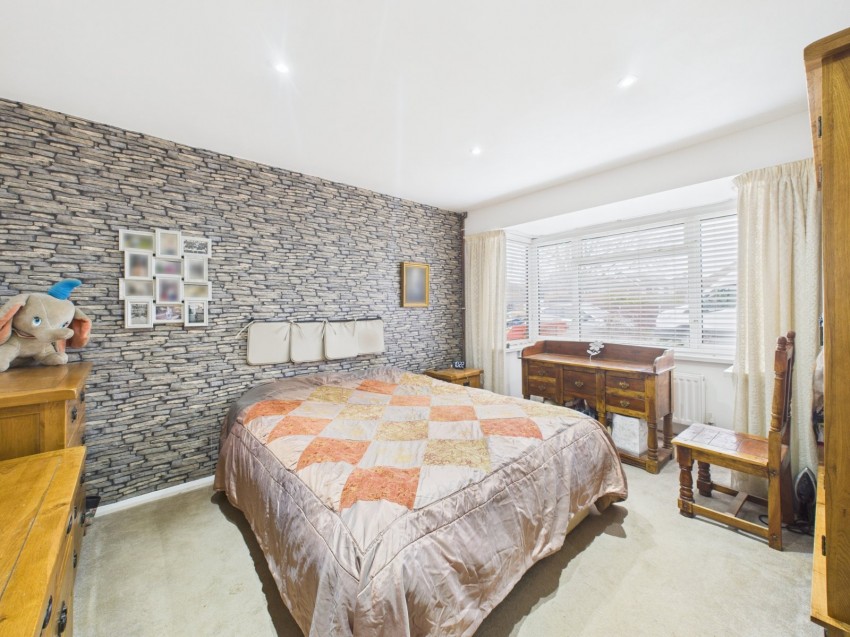 Images for Old Windsor, Berkshire EAID:2640919782 BID:WIN