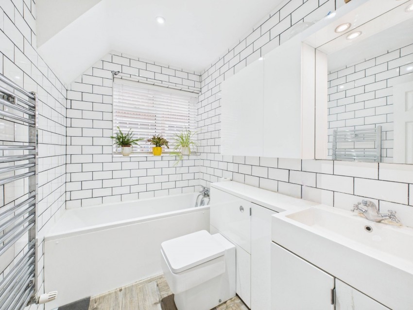 Images for Old Windsor, Berkshire EAID:2640919782 BID:WIN