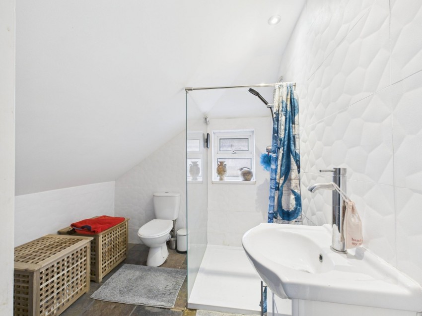 Images for Old Windsor, Berkshire EAID:2640919782 BID:WIN