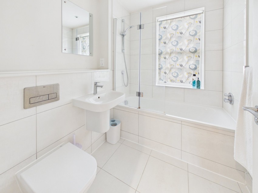 Images for Datchet, Berkshire EAID:2640919782 BID:WIN