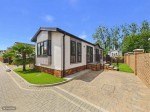 Images for Huxtable Gardens, Bray, Berkshire