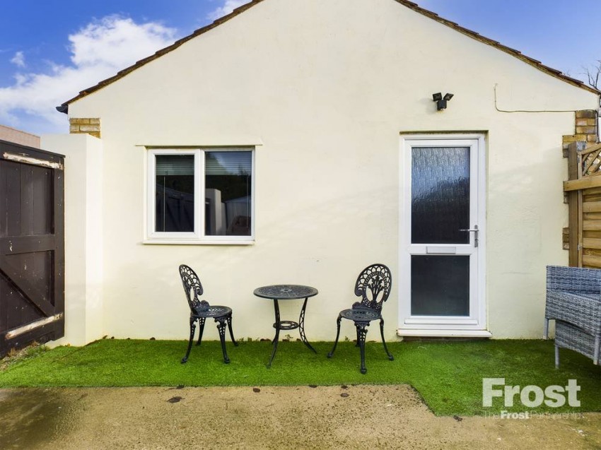 Images for Wraysbury, Berkshire EAID:2640919782 BID:WRA