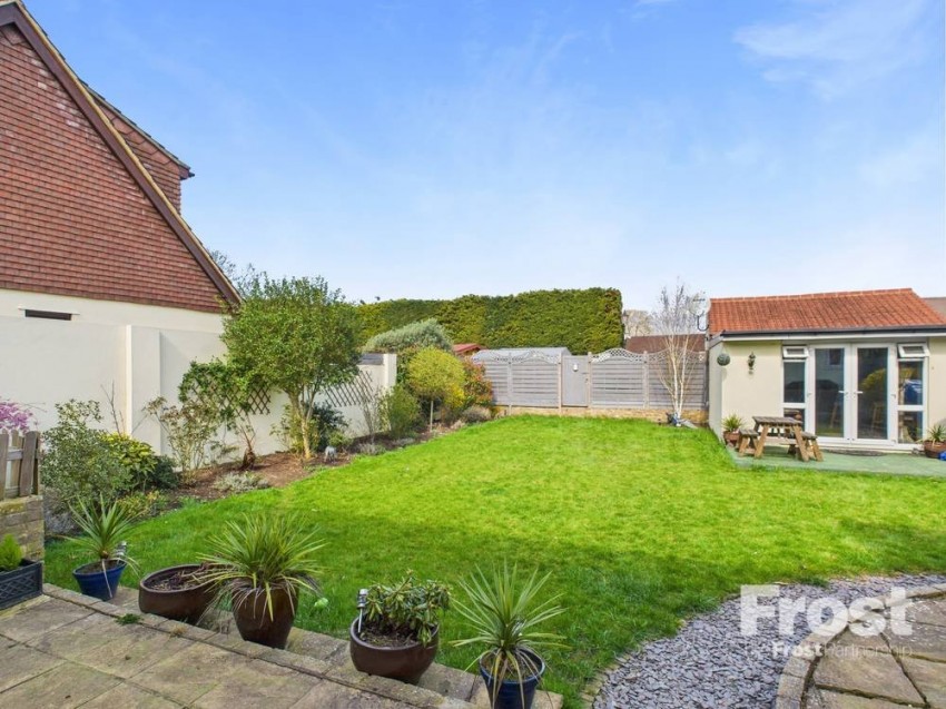 Images for Wraysbury, Berkshire EAID:2640919782 BID:WRA