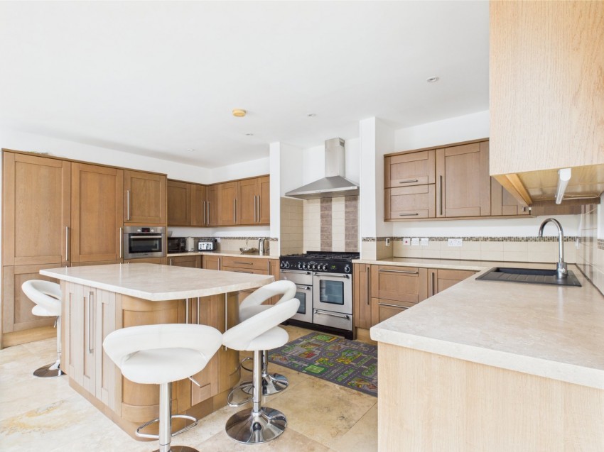 Images for Wraysbury, Berkshire EAID:2640919782 BID:WRA