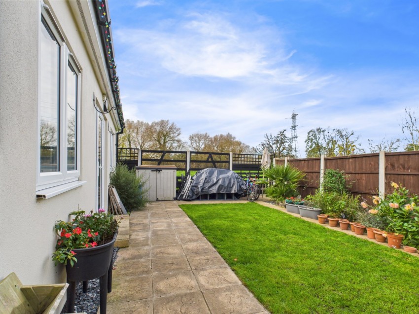 Images for Wraysbury, Berkshire EAID:2640919782 BID:WRA