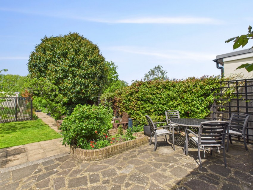 Images for Wraysbury, Berkshire EAID:2640919782 BID:WRA