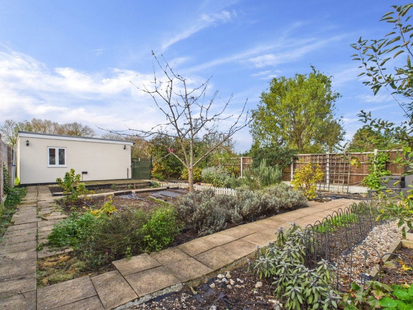 Images for Wraysbury, Berkshire EAID:2640919782 BID:WRA