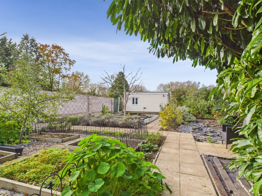 Images for Wraysbury, Berkshire EAID:2640919782 BID:WRA