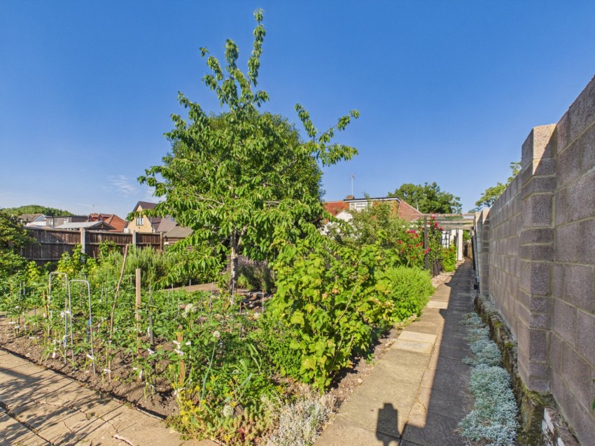 Images for Wraysbury, Berkshire EAID:2640919782 BID:WRA