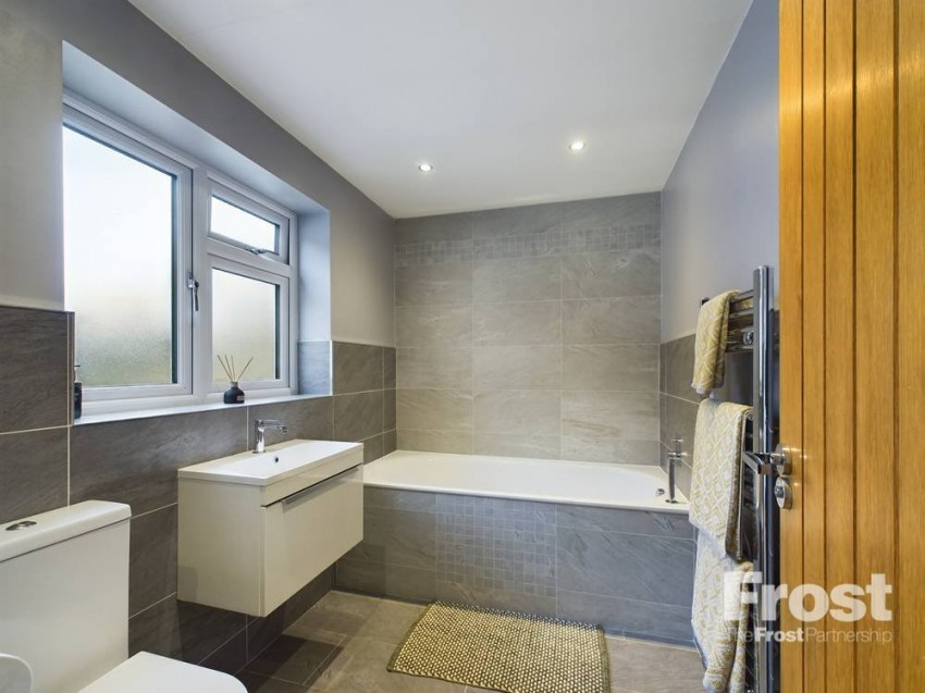 Images for Wraysbury, Berkshire EAID:2640919782 BID:WRA