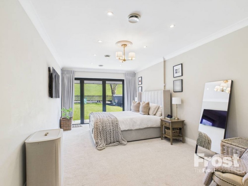 Images for Wraysbury, Berkshire EAID:2640919782 BID:WRA