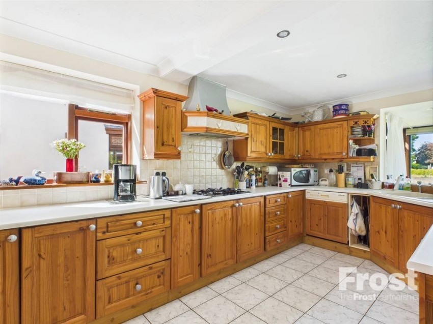 Images for Wraysbury, Berkshire EAID:2640919782 BID:WRA
